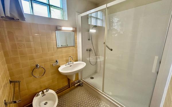 Appartement à vendre    3 pièces •  Arcachon