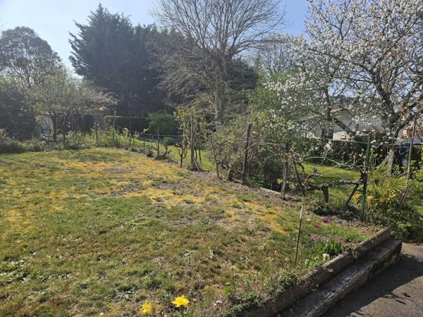 Terrain à bâtir ~780 m² - Garage double