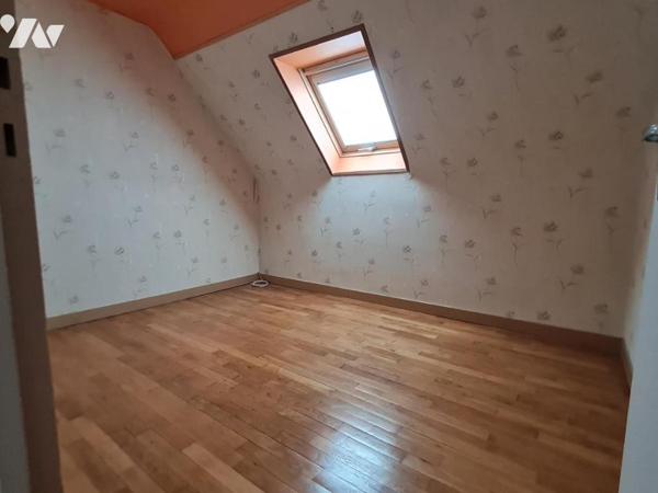 2068 - MORLAIX - MAISON AVEC HABITABILITE PLAIN PIED - 4 CHAMBRES - TERRAIN ARBORE 1727M²