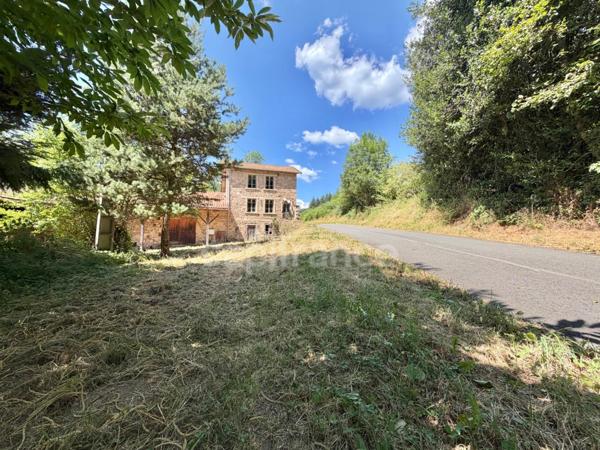 MAISON EN PIERRE MITOYENNE, 142 M2, 235 M2 DE TERRAIN, ENTIÈREMENT À RÉNOVER, CAVES