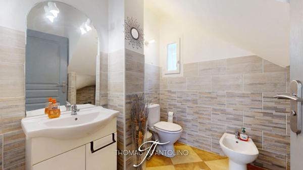 EN EXCLUSIVITE - VILLEMOUSTAUSSOU - 3 CHAMBRES - PLANCHER CHAUFFANT - GARAGE - PISCINE