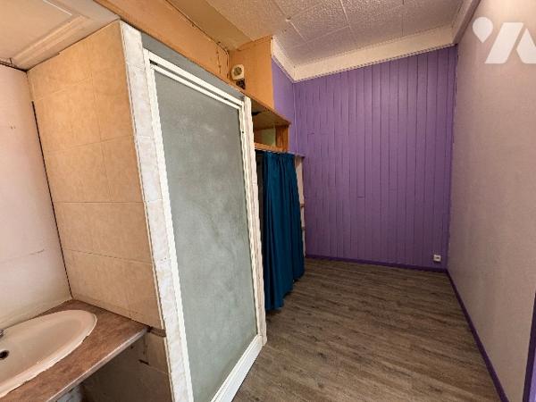 Appartement de type 3  au cœur de Crest avec terrasse .