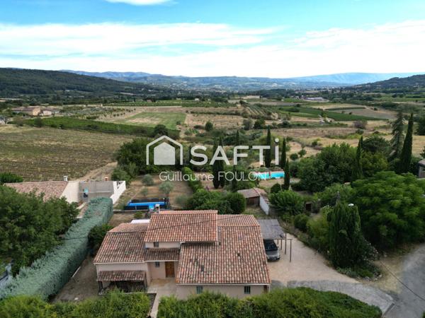Douceur de vivre en Provence : maison avec vue sur le Luberon