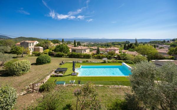 Maison à vendre    4 pièces • 115 m2 Pierrevert