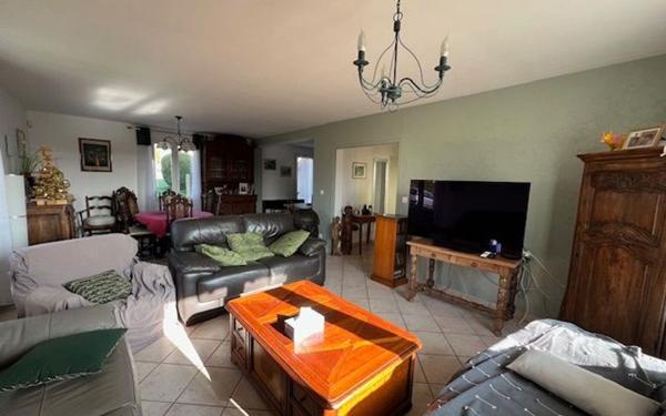 Maison à vendre    5 pièces •  Saint-Aignan