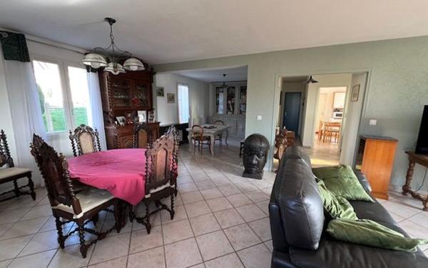 Maison à vendre    5 pièces •  Saint-Aignan