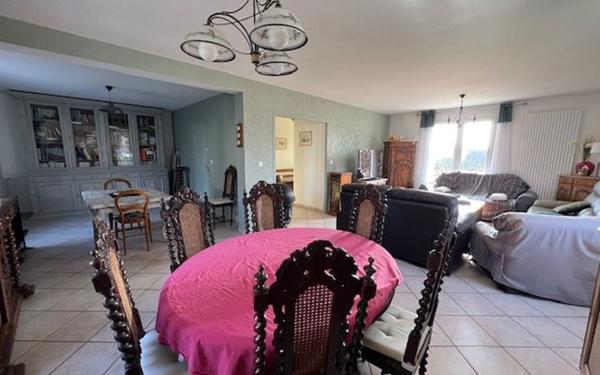 Maison à vendre    5 pièces •  Saint-Aignan