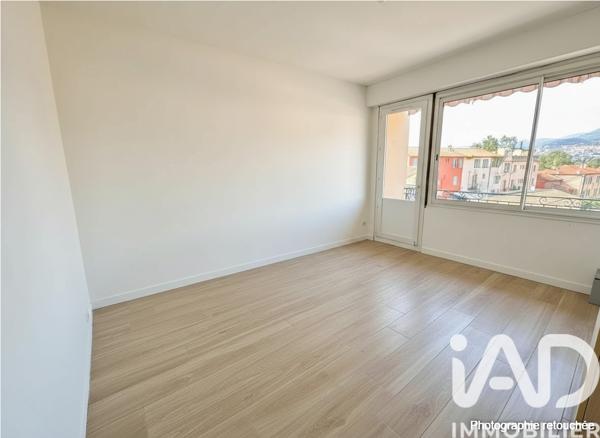 Appartement à vendre 4 pièces 87 m² Mouans-Sartoux