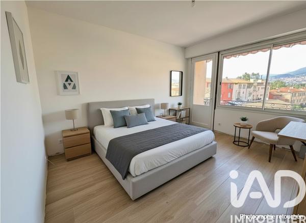 Appartement à vendre 4 pièces 87 m² Mouans-Sartoux