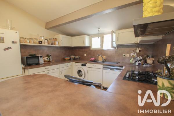 Maison à vendre 8 pièces 264,15 m² Roquebrune-sur-Argens