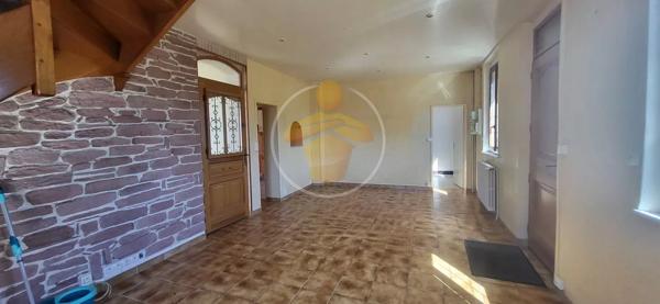 Vente                                                      Maison
                        
                     5 pièces                      75 m2                     à Sinceny