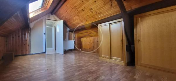 Vente                                                      Maison
                        
                     5 pièces                      75 m2                     à Sinceny