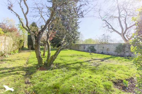 Maison à vendre |                                       Hardricourt |                                        8 pièces  |  180 m²