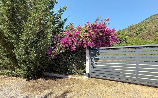 Maison à vendre    5 pièces • 176 m2 Alata