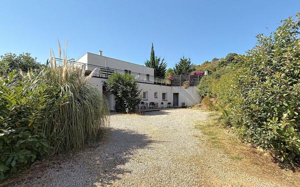 Maison à vendre    5 pièces • 176 m2 Alata