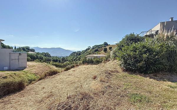 Maison à vendre    5 pièces • 176 m2 Alata