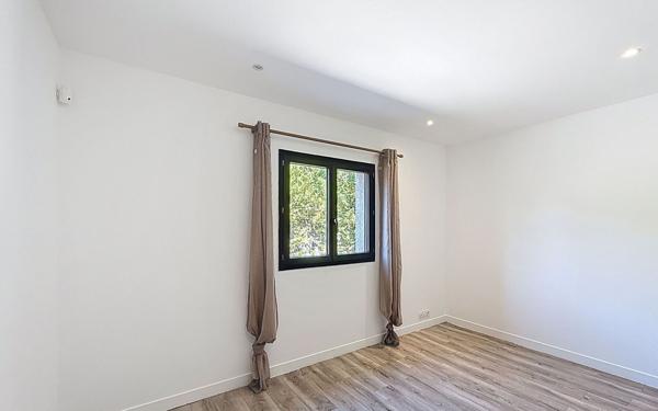 Maison à vendre    5 pièces • 176 m2 Alata