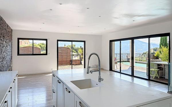 Maison à vendre    5 pièces • 176 m2 Alata