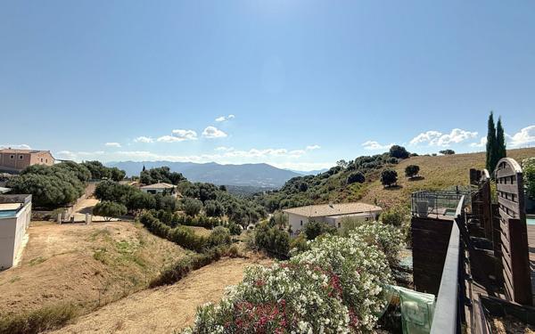 Maison à vendre    5 pièces • 176 m2 Alata