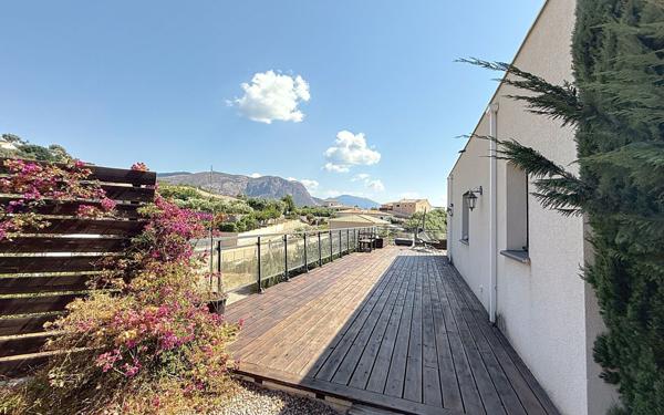 Maison à vendre    5 pièces • 176 m2 Alata