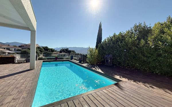 Maison à vendre    5 pièces • 176 m2 Alata