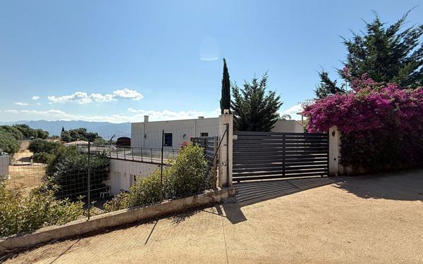 Maison à vendre    5 pièces • 176 m2 Alata