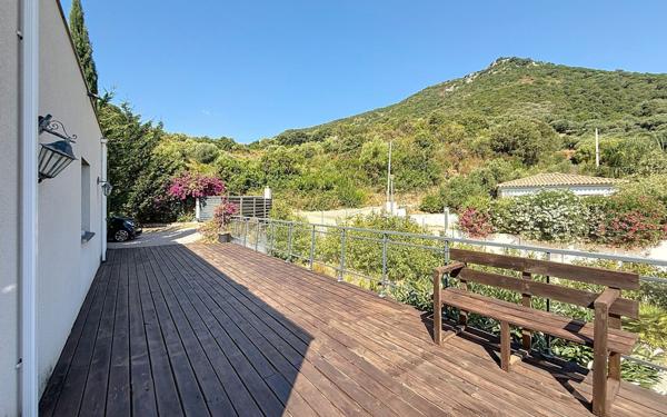 Maison à vendre    5 pièces • 176 m2 Alata