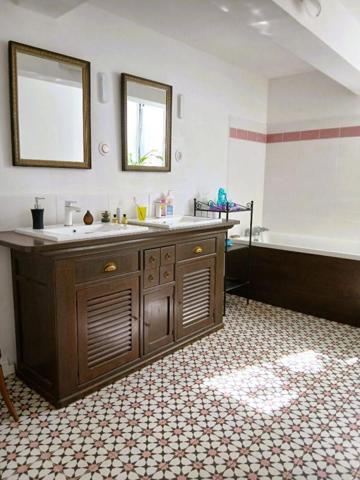 Demeure de prestige  7 pièce(s) 305 m²  jardin piscinable 450 M²