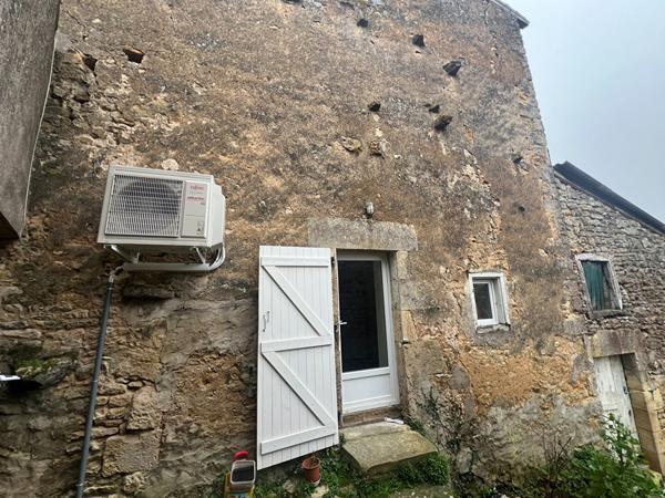 Maison 73m²  Gençay centre