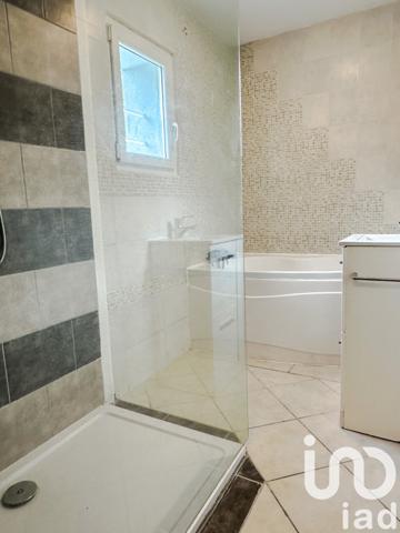 Maison à vendre 5 pièces 115 m² Saint-Laurent-du-Pont