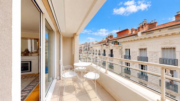 NICE - MUSICIENS : JOLI 3 PIÈCES EN DUPLEX AVEC TERRASSE