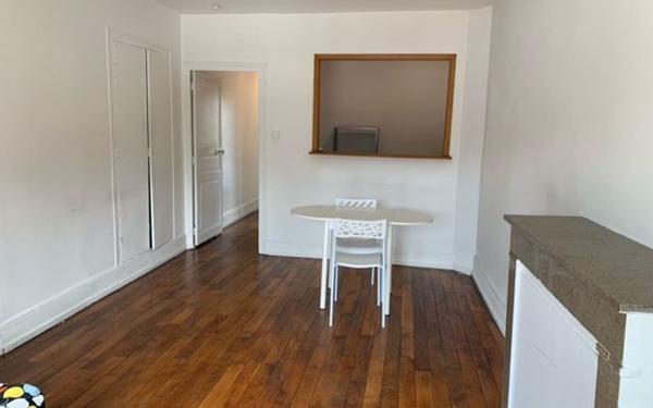 Appartement à louer    1 pièce •  Le Creusot