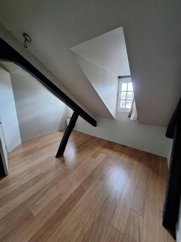 Appartement T4 à louer - 82 m² (réf : 188134)