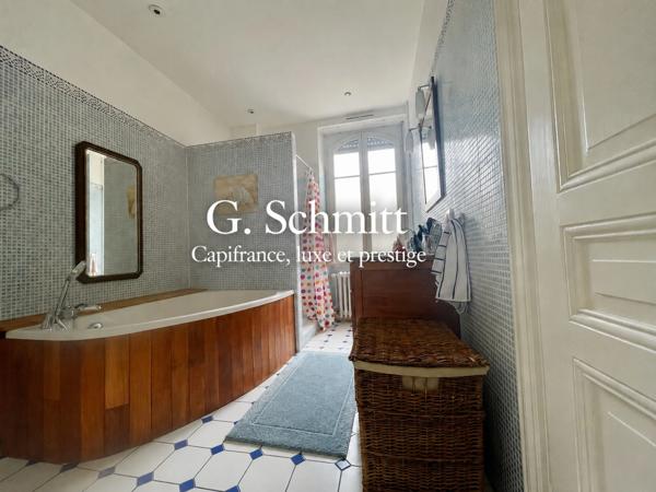 COLMAR - BIEN RARE - Maison de Maître - Situation Quartier Sud - COUP DE COEUR