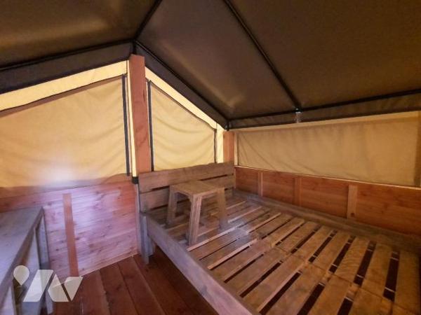 VAILLY-SUR-AISNE : AIRE DE LOISIR SUR TERRAIN DE PLUS D'1 HECTARE

Que vous recherchez un gra...