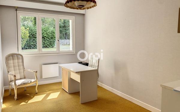 Maison à vendre    9 pièces •  Montluçon