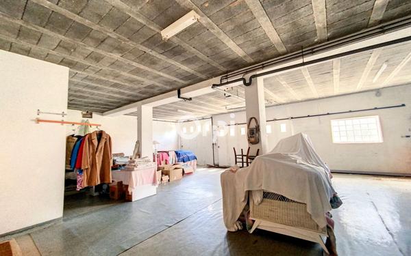 Maison à vendre    9 pièces •  Montluçon