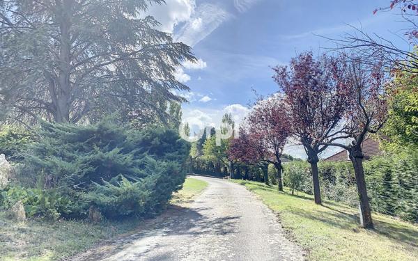 Maison à vendre    9 pièces •  Montluçon