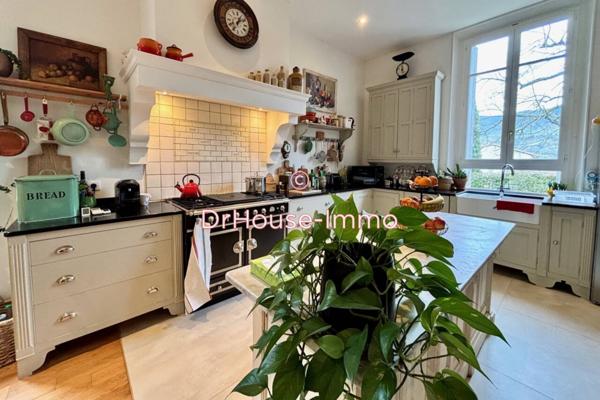 Maison à vendre 7 pièces de 240 m²