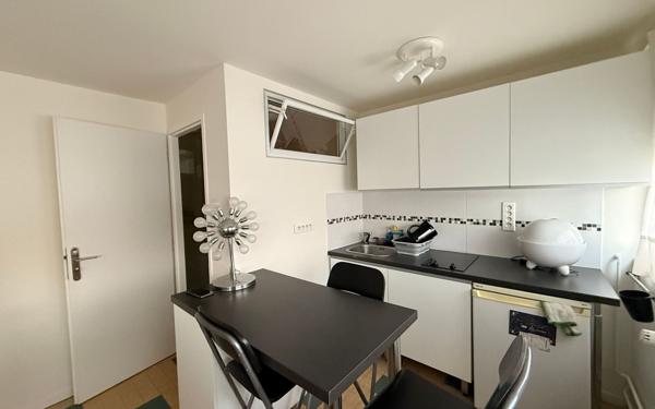 Appartement à louer    1 pièce • 21,56 m2 Oullins