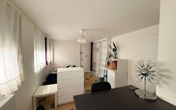 Appartement à louer    1 pièce • 21,56 m2 Oullins