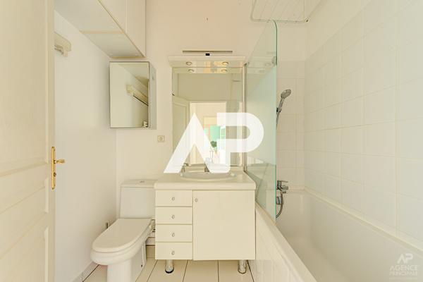 Appartement Rueil Malmaison 2 pièce(s) 50.73 m2 510 000 € **  - Référence  19987