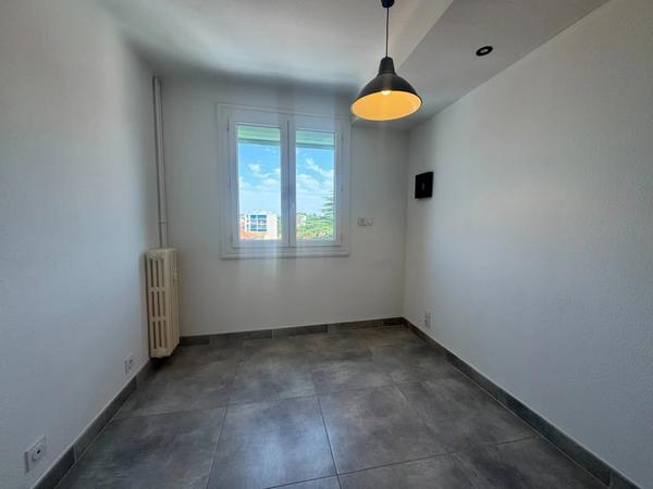 Appartement à vendre 3 pièces ALES (30)