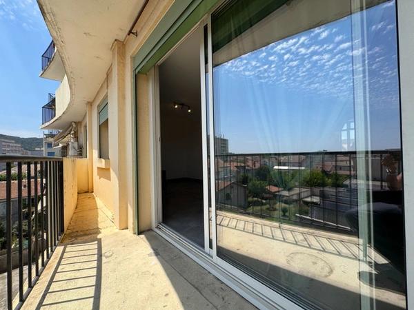Appartement à vendre 3 pièces ALES (30)