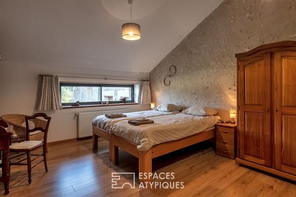 Ancien corps de ferme réhabilité dans un environnement naturel préservé