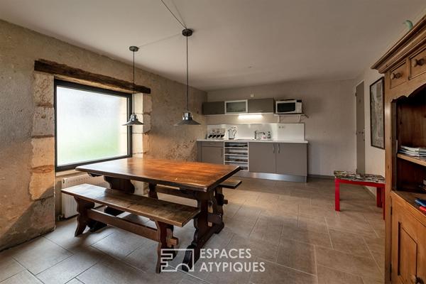 Ancien corps de ferme réhabilité dans un environnement naturel préservé