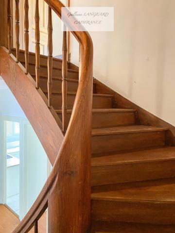 À vendre Oyonnax Centre (01100) – Demeure bourgeoise de caractère avec dépendance aménagée – Idéal investisseur