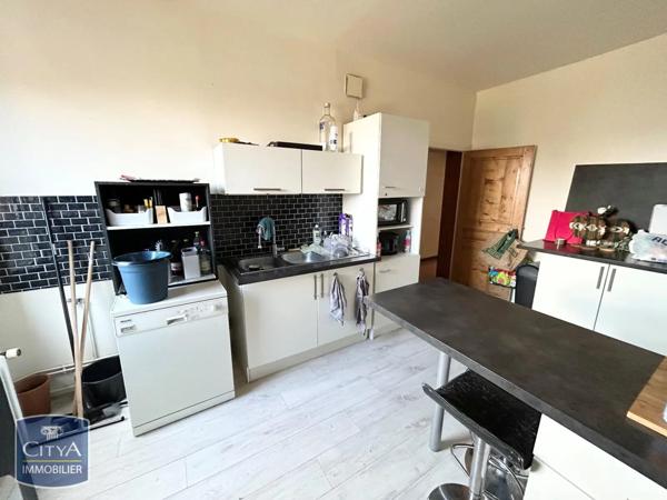 Appartement à louer 3 pièces 135.47m²