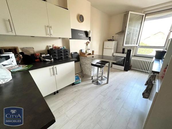 Appartement à louer 3 pièces 135.47m²