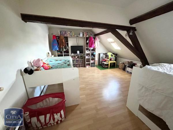 Appartement à louer 3 pièces 135.47m²